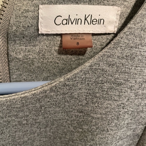 Calvin Klein Gray neutral sheath dress. Size 8. Fabric has stretch. - Picture 2 of 4